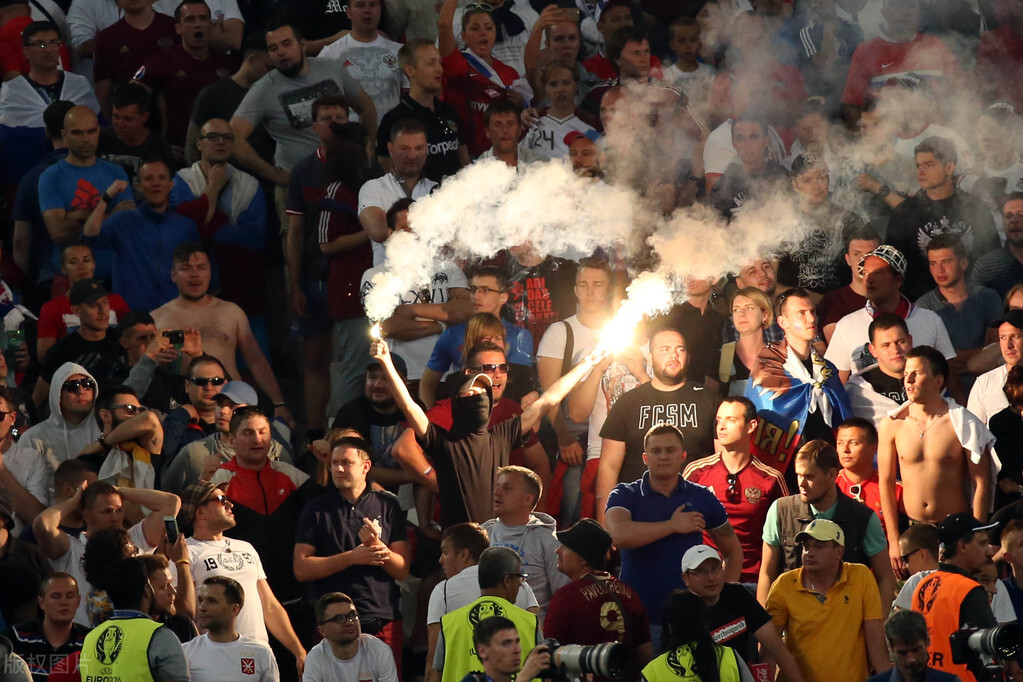 足球赛事APP定制开发功用