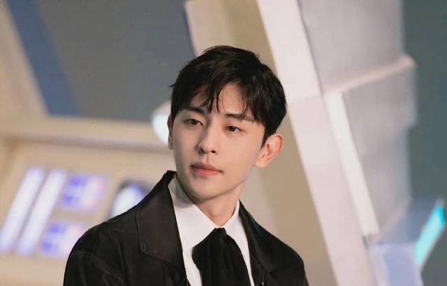 七爪网源码交易平台热讯，因偷逃税被罚1.06亿元，邓伦的高收入与不匹配的业务水平