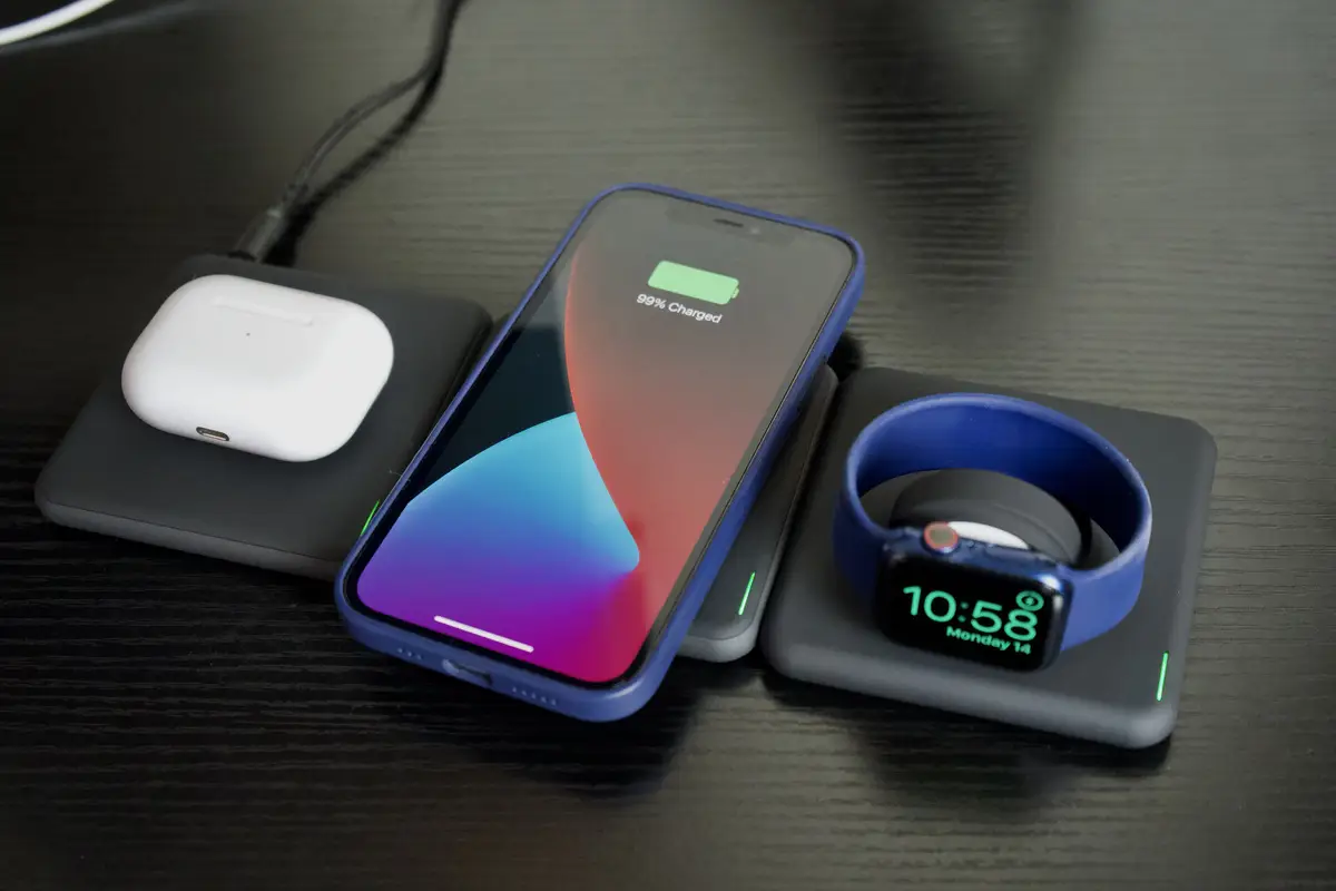 欧盟的 USB-C 法令能否促使苹果完全切断电源线？