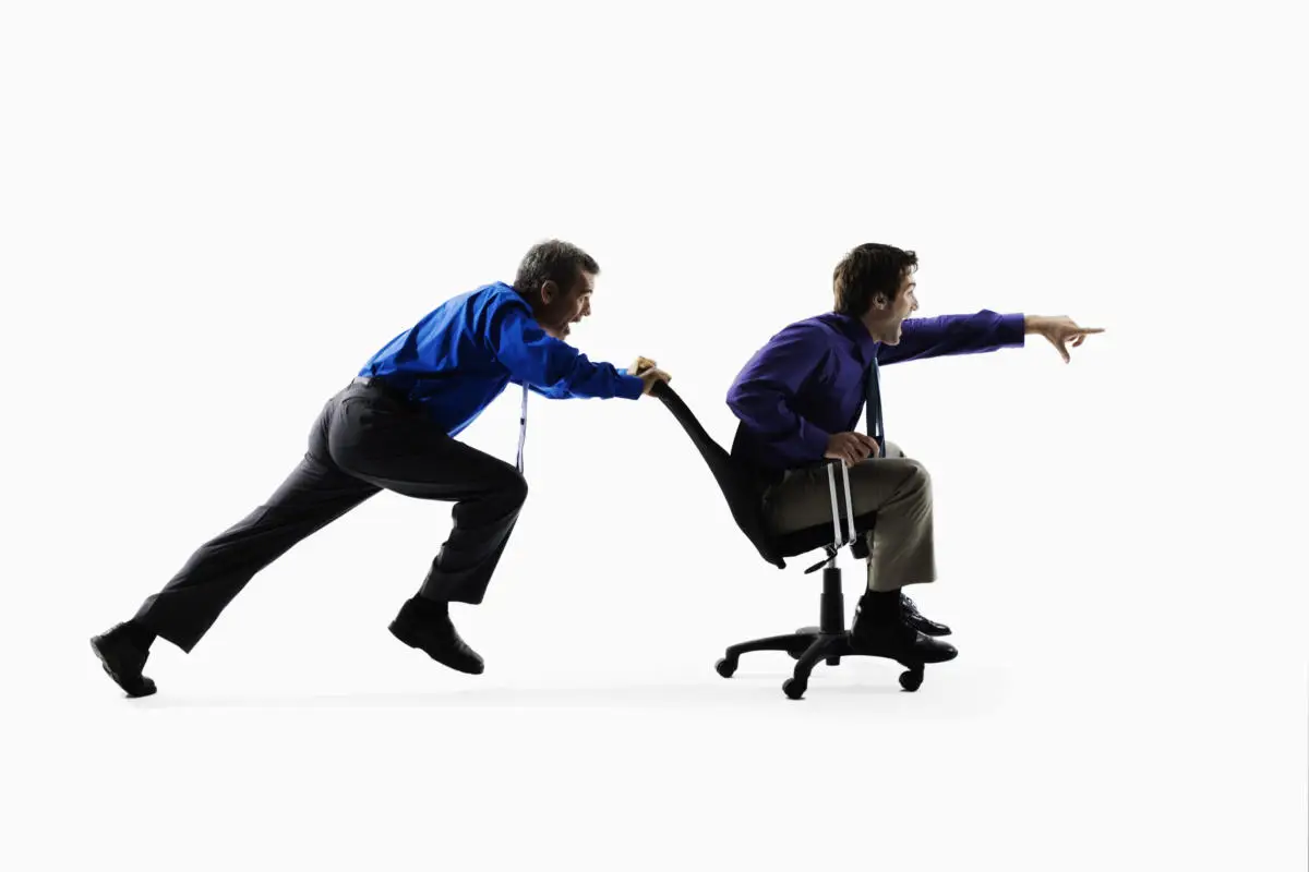 关于工作的未来，苹果在逆行