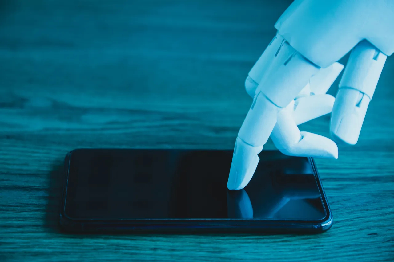 诈骗者正在使用 AI 冒充您的亲人。 这是要注意的事项