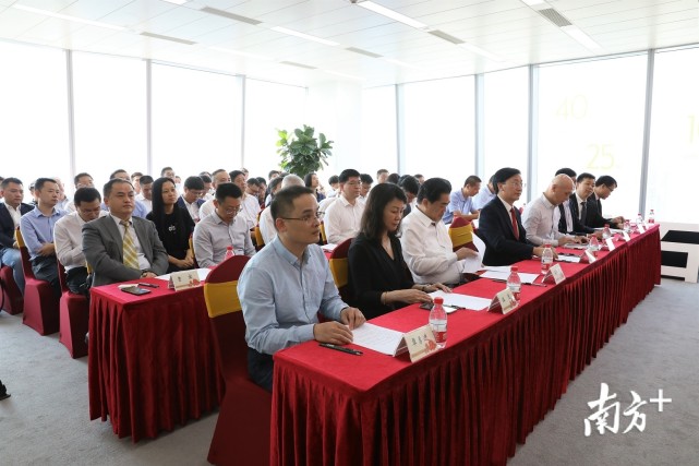 客商银行软件开发中心揭幕暨核心自建工程启动仪式圆满举行，又一里程碑达成