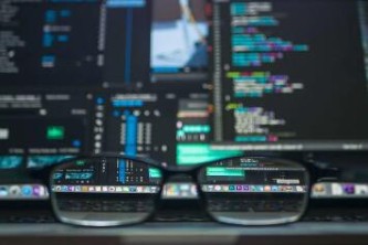 湖南省软件开发待遇及专科学校推荐：就业前景与教育选择指南