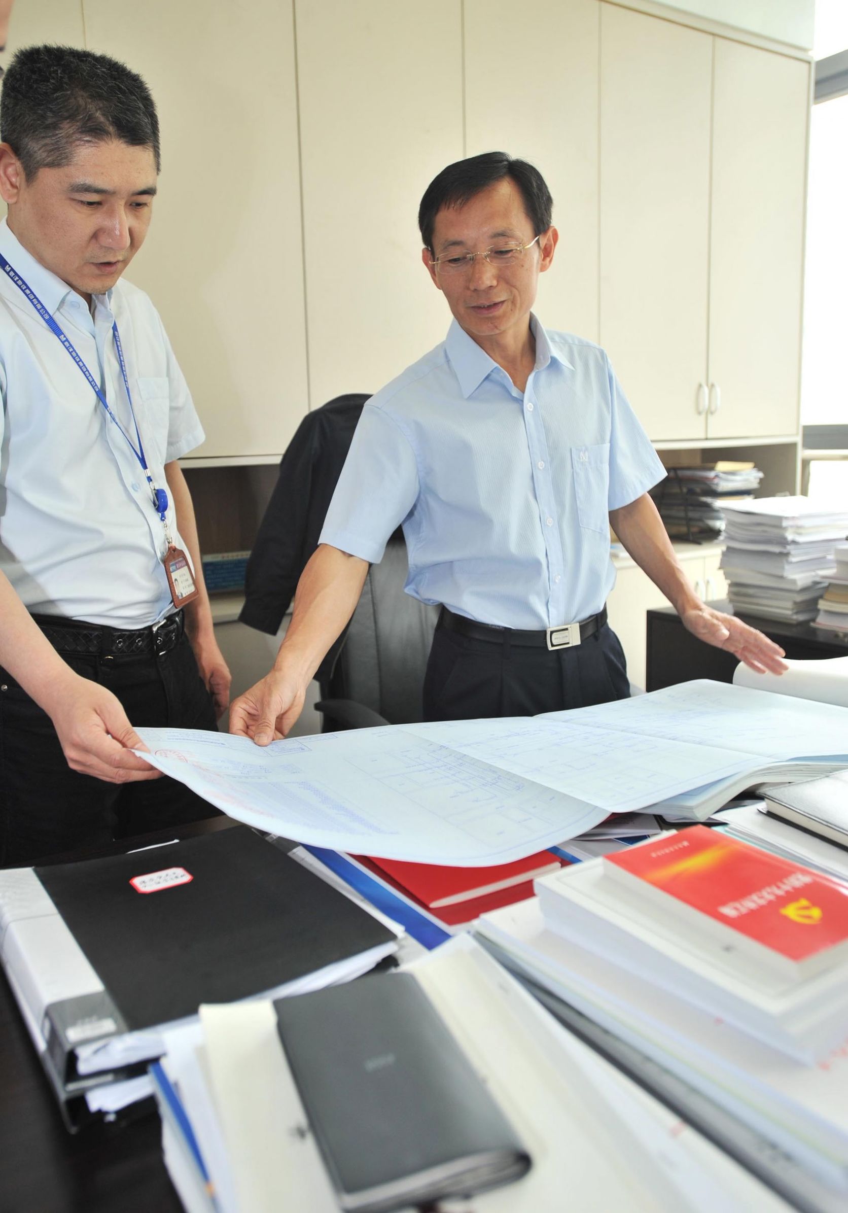 脚步丈量新线，待招商如初恋：他们用实际行动诠释劳动美的故事