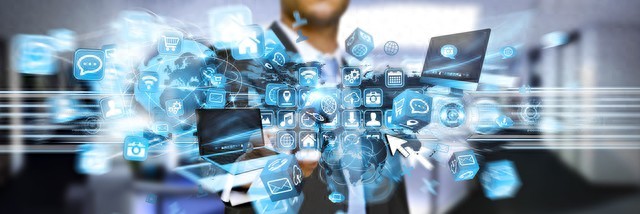 AI驱动的软件开发：探索未来趋势、应对挑战与把握机遇