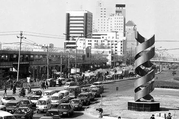 中关村简史：从创业有罪到中国硅谷的蜕变历程